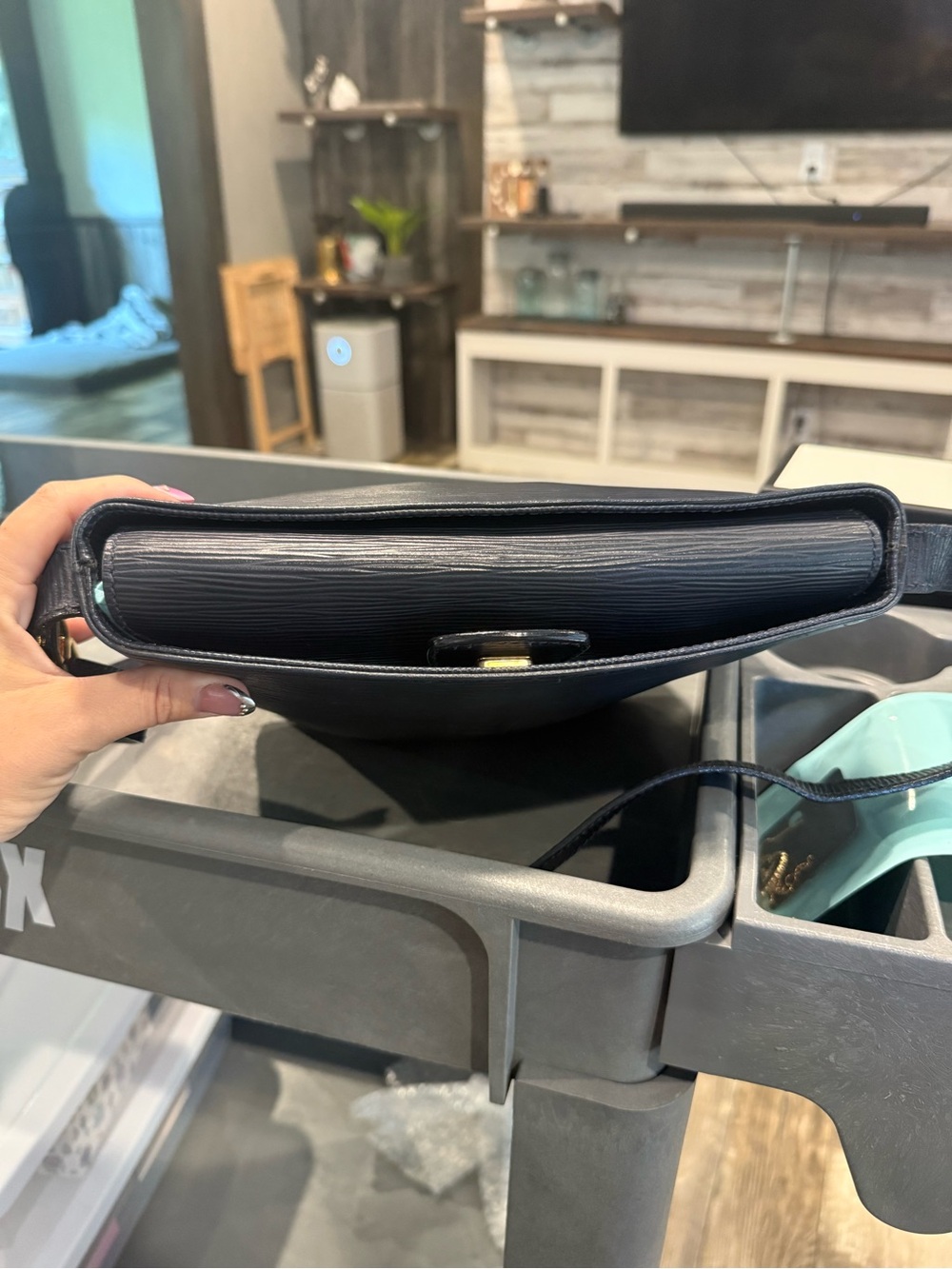 Fendi Vintage Epi Leather Bag, Beautiful Condition! - Picture 7 of 12